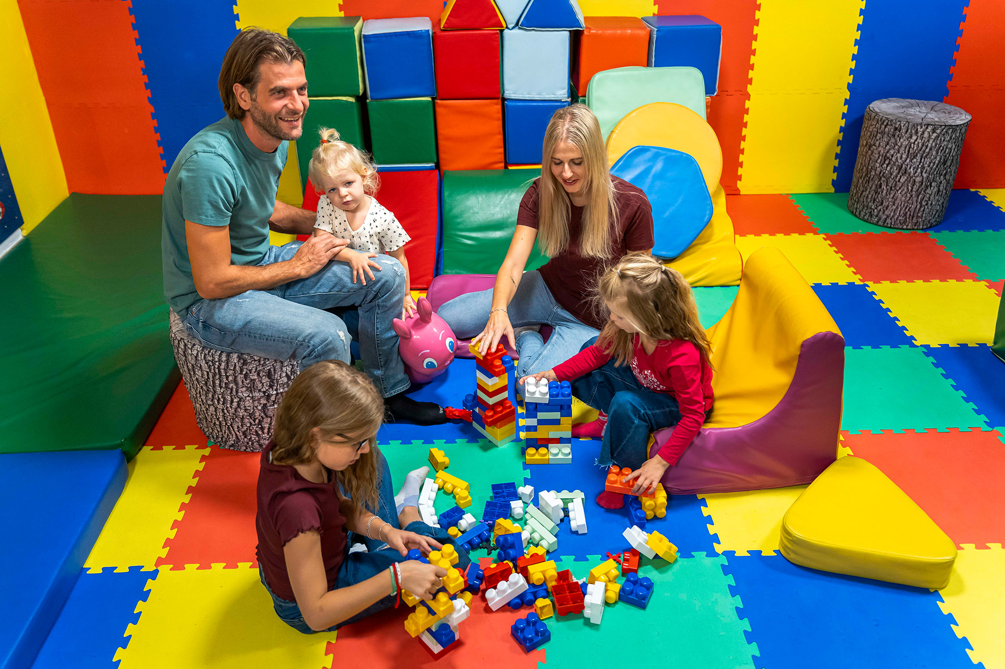 FamilyHotel_FVP008_.jpg