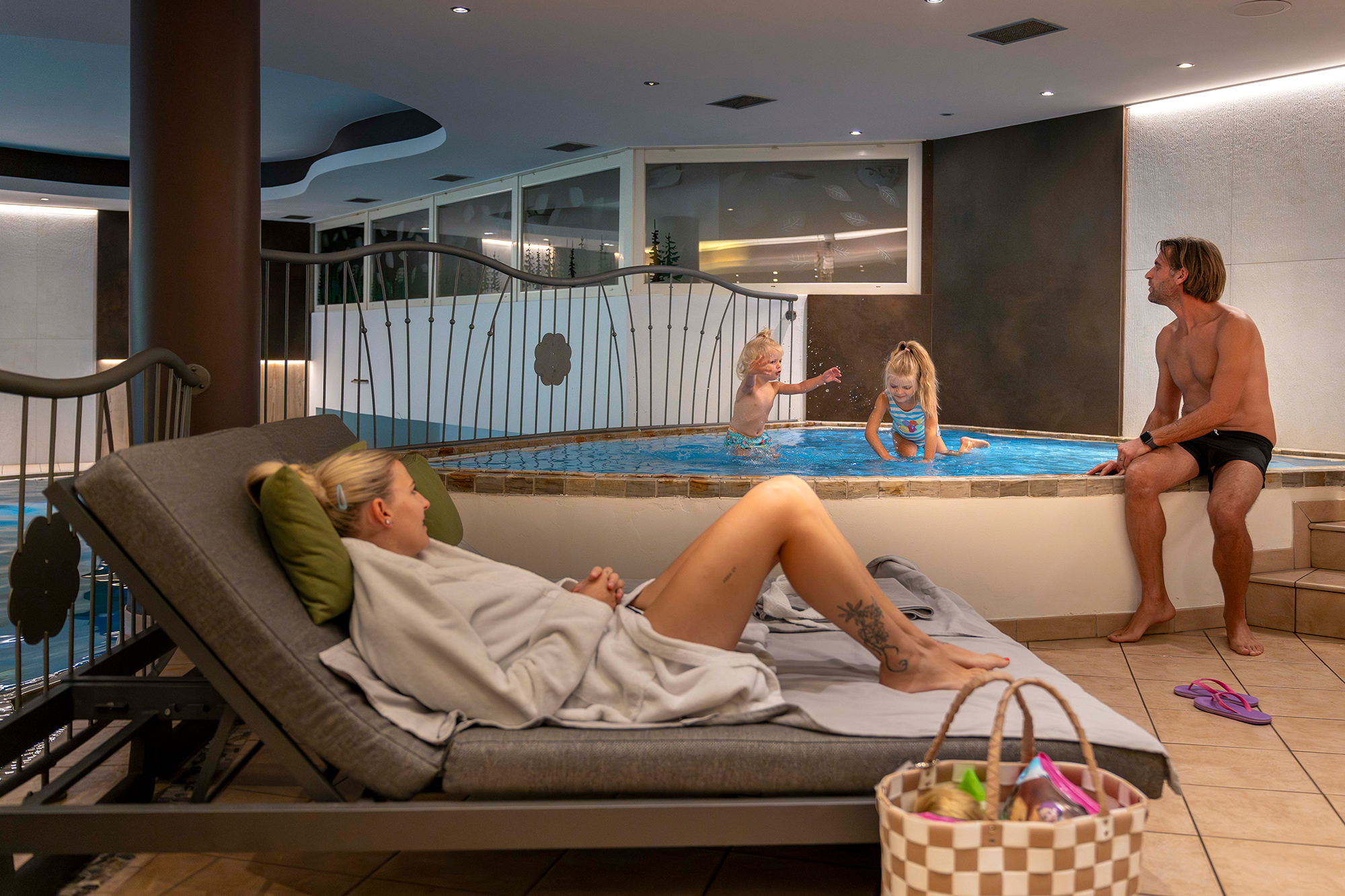 FamilyHotel_FVP053_.jpg